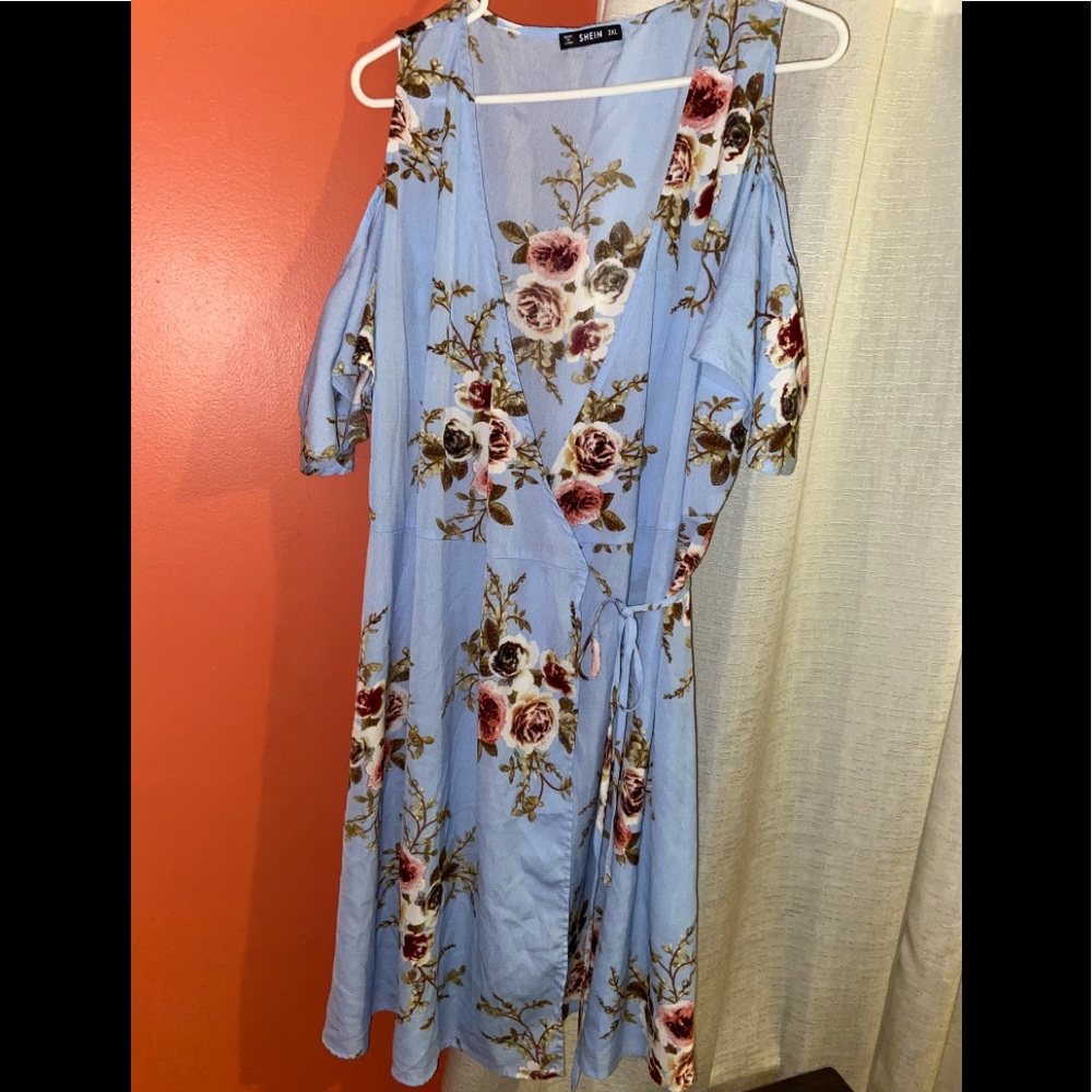 Floral Plus Size Dress size: 3XL